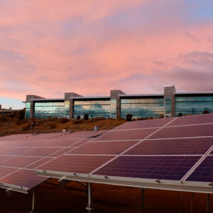 Instalaciones fotovoltaicas y su protección frente a sobretensiones