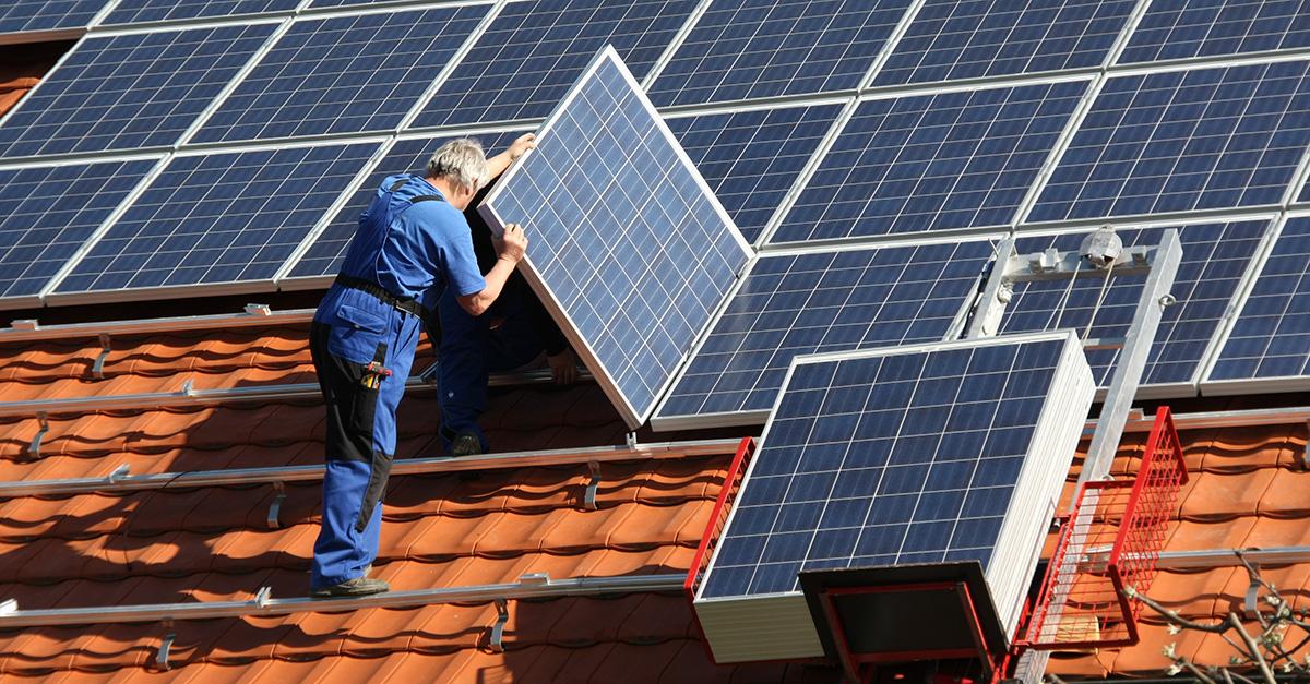 El auge de la instalación de placas solares dispara la creación de empresas  constructoras - APIEM